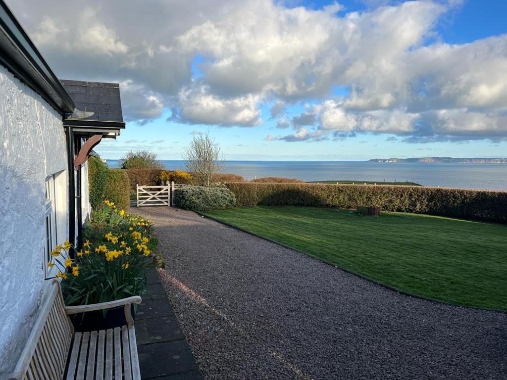 Tornaroan Cottage Ballycastle Exteriér fotografie